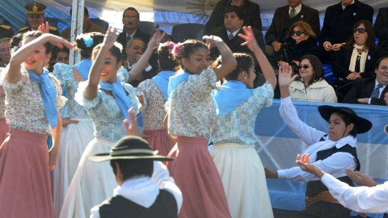 Colorido acto por el 25 de Mayo