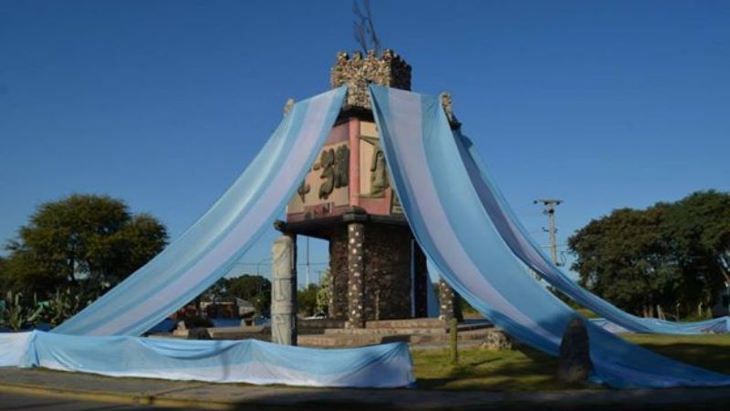 Imponente acto para recordar la Gesta de Mayo en Valle Viejo