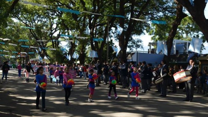Imponente acto para recordar la Gesta de Mayo en Valle Viejo