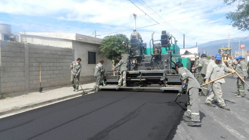 Se reanudó la pavimentación en el barrio Centro de Ingenieros