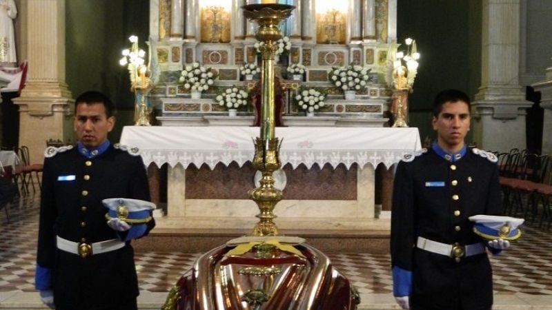 La comunidad se dispone a despedir los restos mortales de Mons. Miani