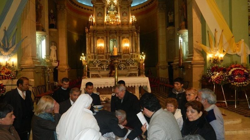 La comunidad se dispone a despedir los restos mortales de Mons. Miani