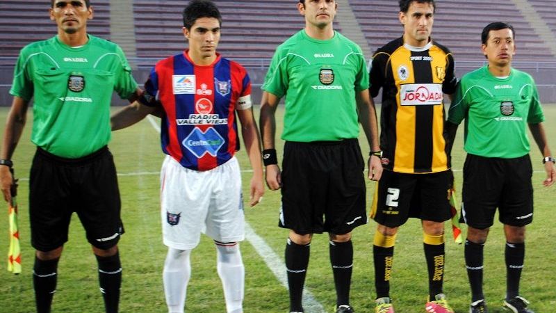 Aconquija y San Lorenzo juegan el sábado las revanchas de las “semis”