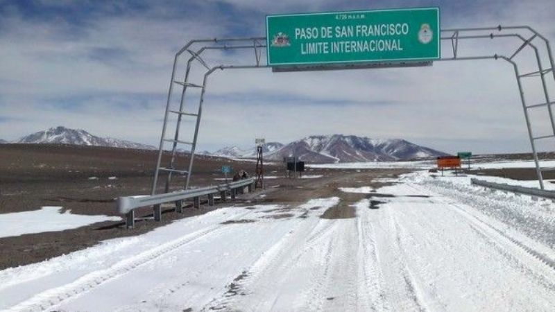 Sigue "intransitable" el sector chileno del Paso