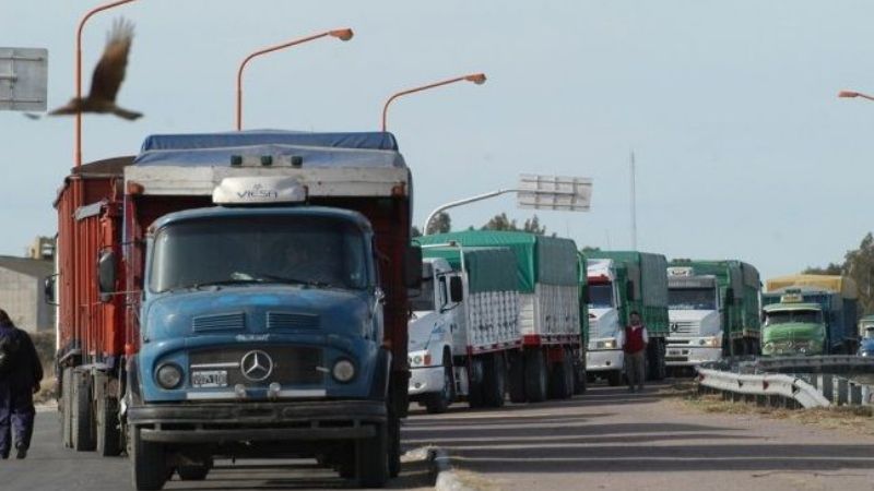 Por recambio turístico restringen circulación de camiones