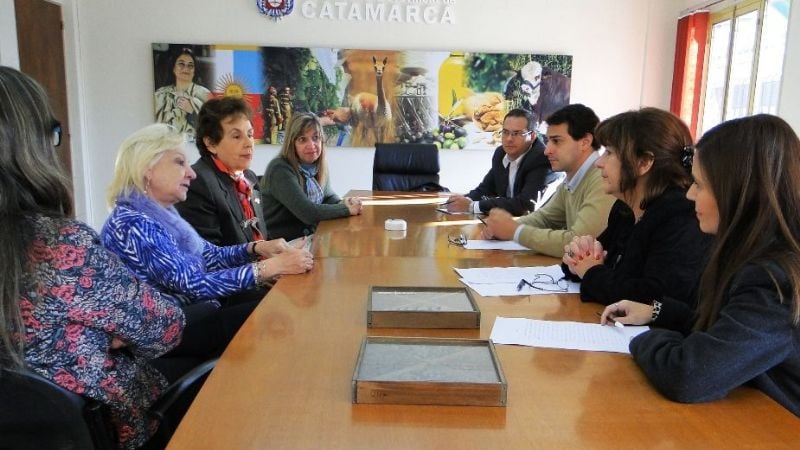 Promueven convenio con Escribanos para tomadores de créditos