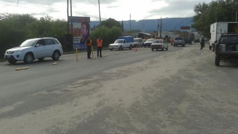 Señalización vial en el ingreso a Valle Viejo