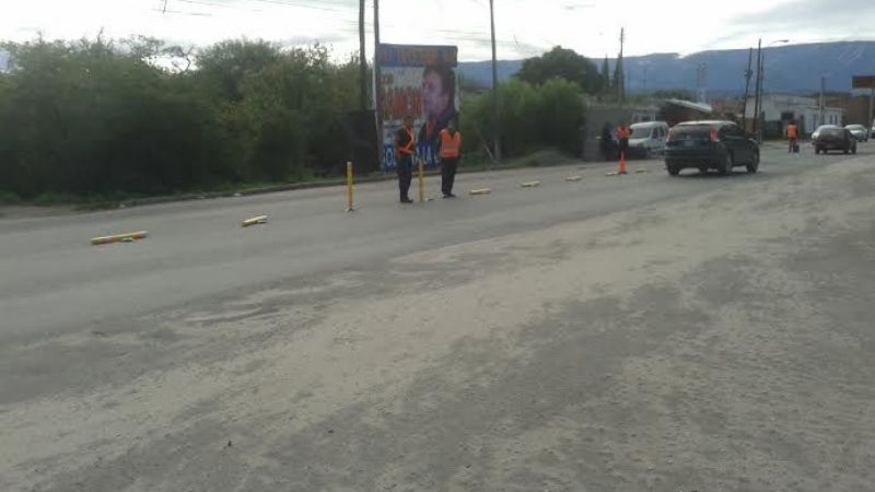 Señalización vial en el ingreso a Valle Viejo