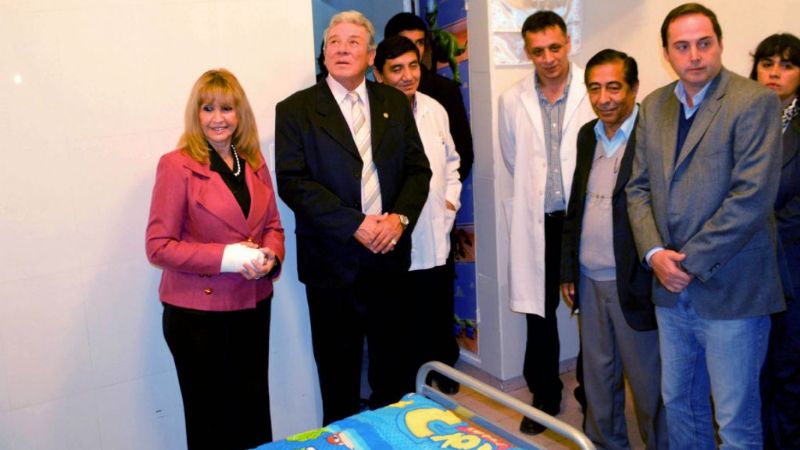 Mera apadrinó sala de de cuidados especiales e inauguró refacciones