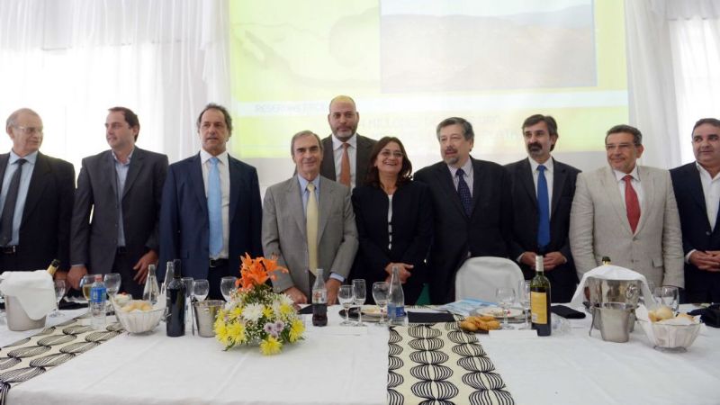 La Gobernadora pidió “trabajar para que la minería beneficie a todos”