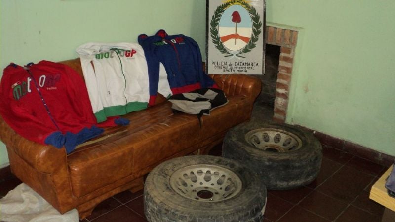 La policía recupera elementos y ropa que había sido denunciada