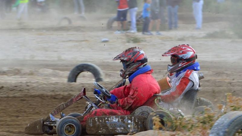 Se corre la cuarta fecha del regional de karting en Santa María