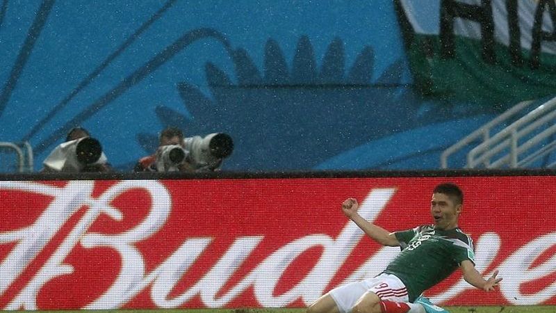 México venció a Camerún y el martes enfrenta a Brasil