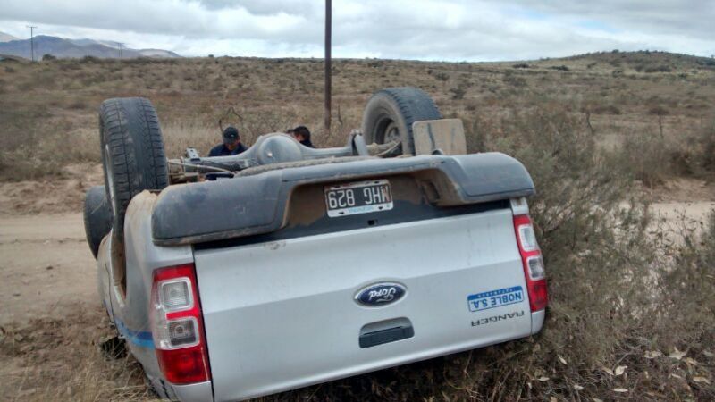 Volcó camioneta de Obras Públicas