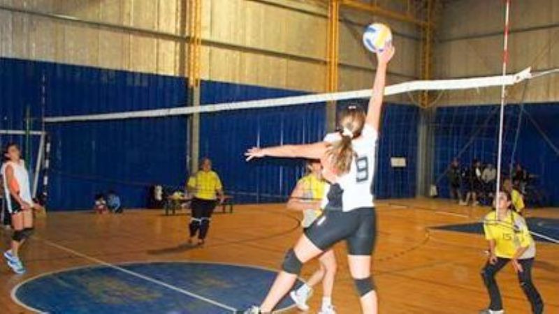 Los Veteranos del Vóley siguen con los “play off” finales