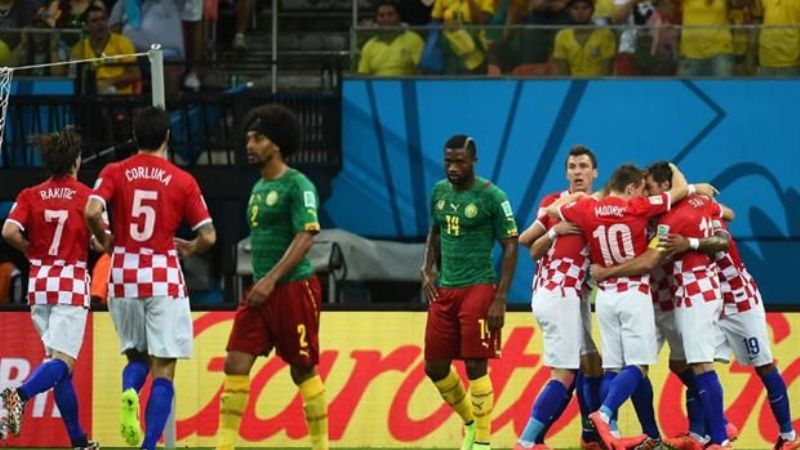 Croacia goleó 4 a 0 y sigue; Camerún se vuelve