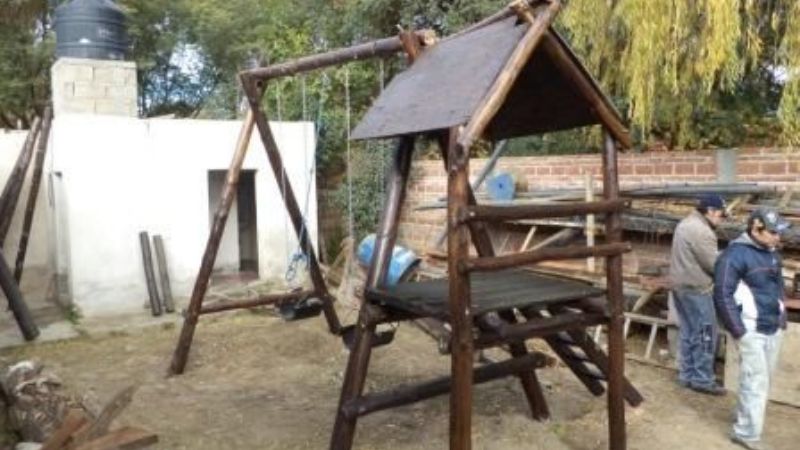 Colocan juegos en Loro Huasi