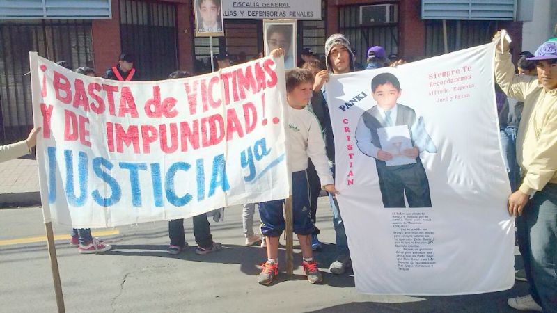Familiares del niño Titos se manifiestan pidiendo justicia