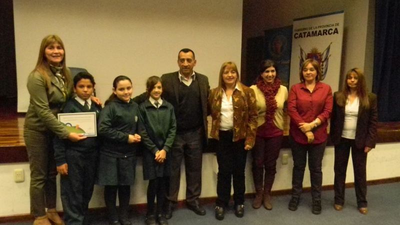 Entregaron certificados 100 % libres de humo de tabaco a instituciones