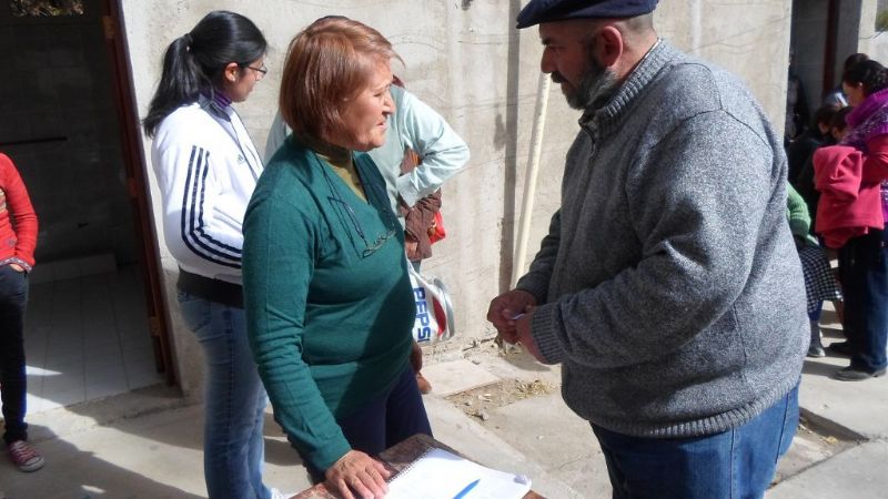 León Mendoza sigue con el Programa “El municipio en tu barrio”