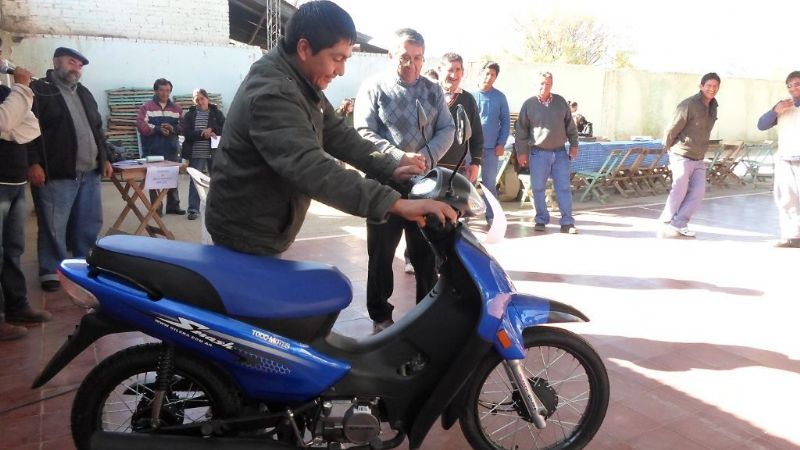 León Mendoza sigue con el Programa “El municipio en tu barrio”