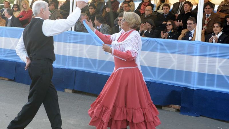 Emotivo homenaje a Belgrano en el Día de la Bandera