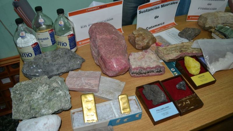 Minería capacitó a policías en el control de transporte de minerales