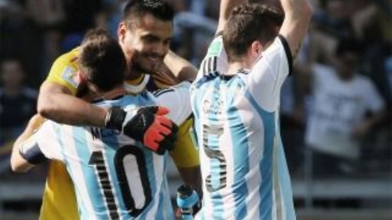 Romero la figura, y después Messi y Rojo