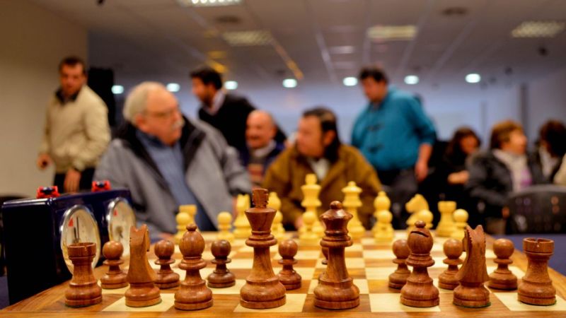 Mera encabezó el lanzamiento del Torneo Provincial de Ajedrez
