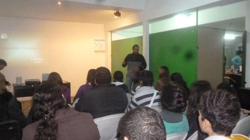 “Café con Charlas Científicas”