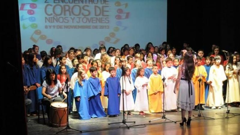 Presentación del Coro Municipal de Niños