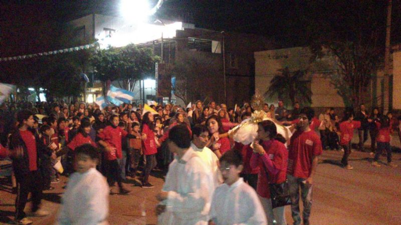 La comunidad de Recreo celebró la fiesta de Corpus Christi