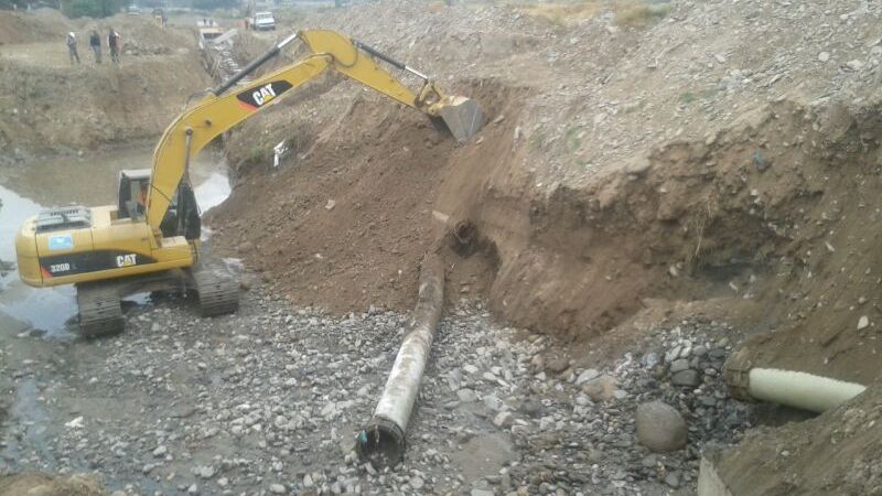 Por rotura de cañería, vecinos del sur quedaron sin agua potable