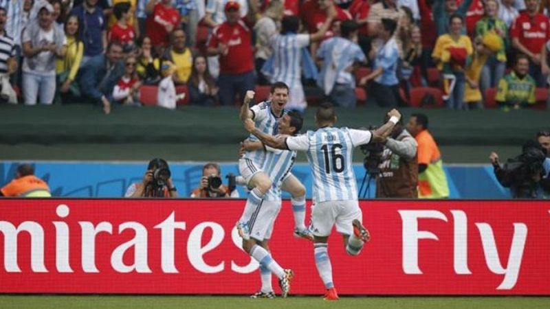 Messi estuvo lejos del resto y lo peor en la defensa