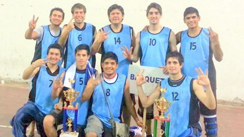 Tinogasta e Ingenieros juegan la final del Básquet Universitario