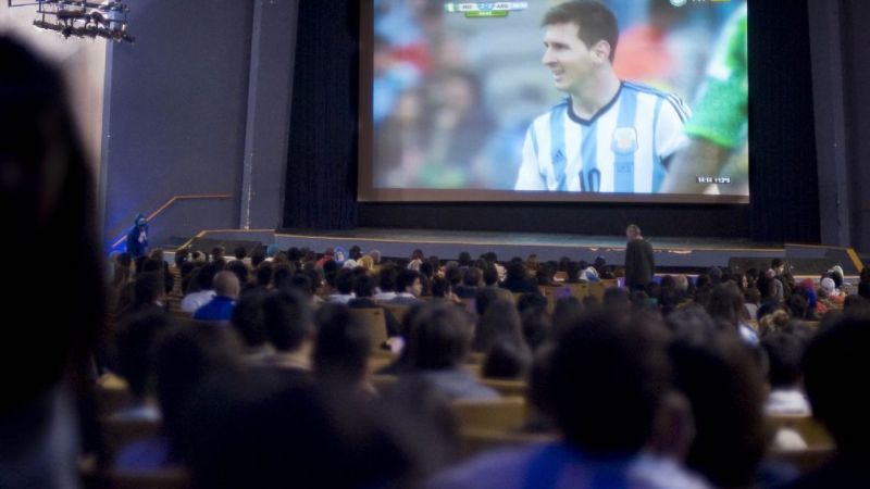 En el cine, a sala llena, los catamarqueños vivieron el triunfo de Argentina