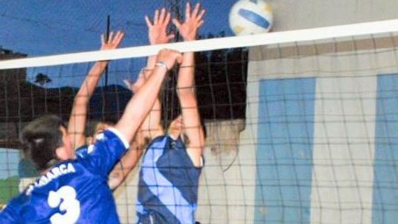 El vóley oficial juega por el Apertura en Ateneo y San Martín