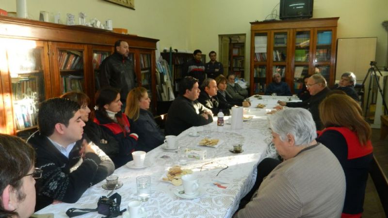 El Obispo fue recibido en la ENET N° 1