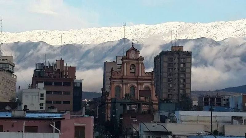 La nieve y el frío dejan postales únicas para disfrutar