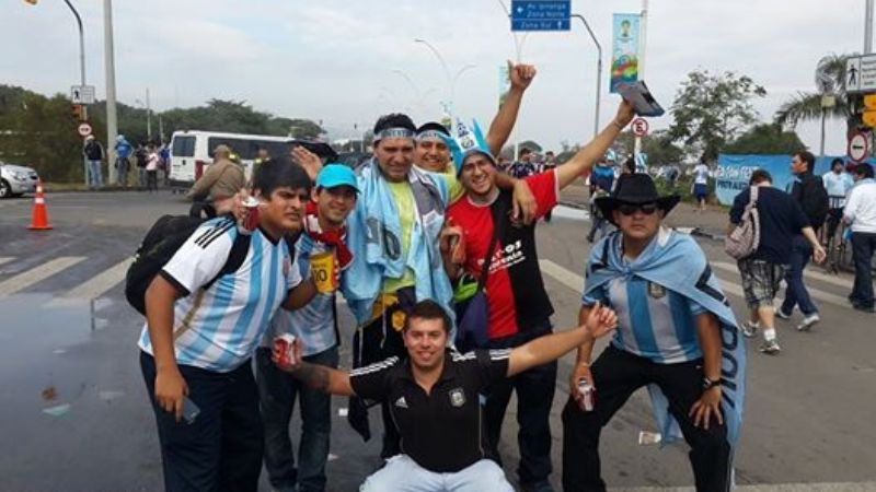 Llegaron los catamarqueños con la fiebre mundialista de Brasil