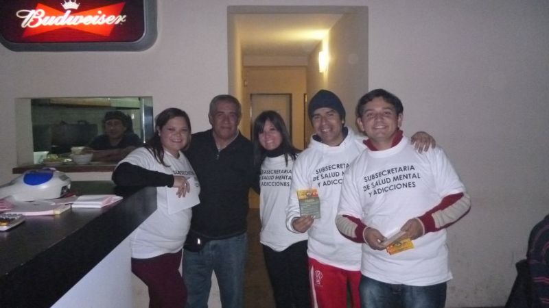 Salud Mental recorre bares en la noche de la ciudad