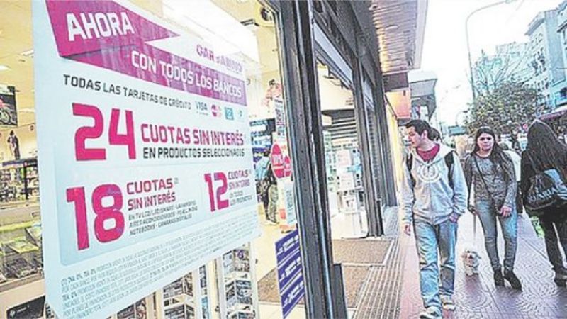Reflotan pagos en hasta 18 cuotas para combatir caída del consumo