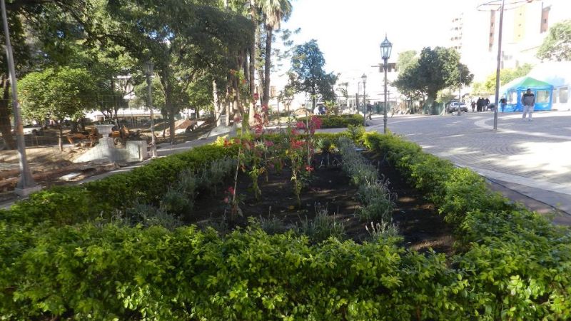 La Plaza 25 de Mayo tiene un avance del 65%