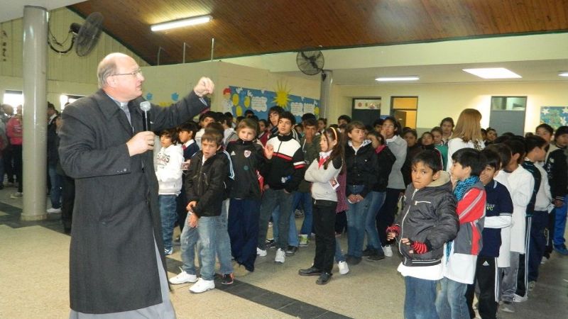Urbanc visitó la Comisaría 7° y la escuela N° 180 del barrio Parque América