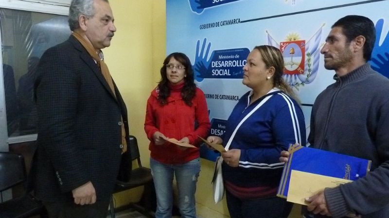 Entregan nuevos aportes a emprendedores para fortalecer el trabajo genuino