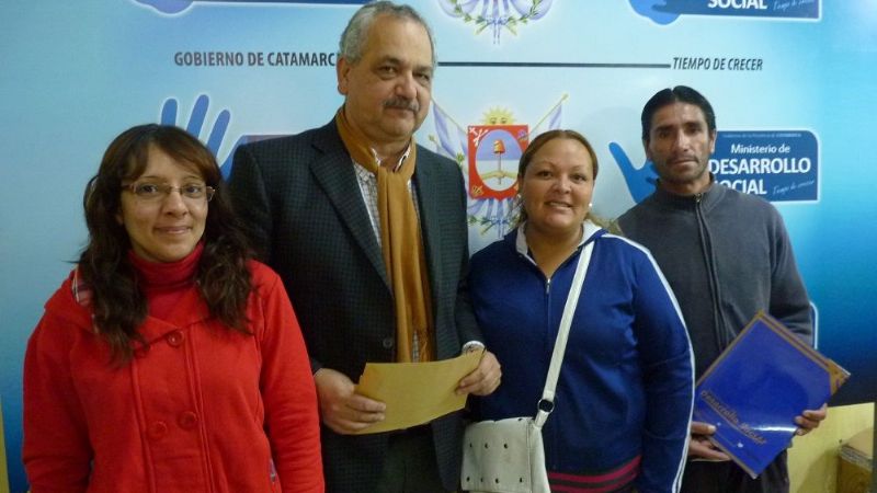 Entregan nuevos aportes a emprendedores para fortalecer el trabajo genuino