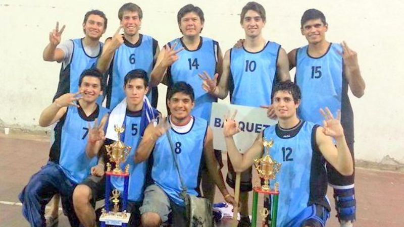 El Básquet Universitario busca dos semifinalistas más