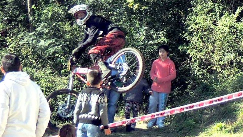 Catamarqueños copando podios en descenso tucumano