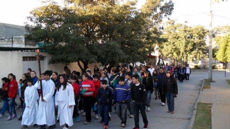 Procesión en honor a Nuestra Señora del Perpetuo Socorro