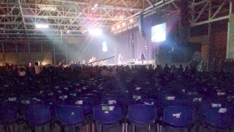 Poncho: Generalizado malestar entre los artistas locales